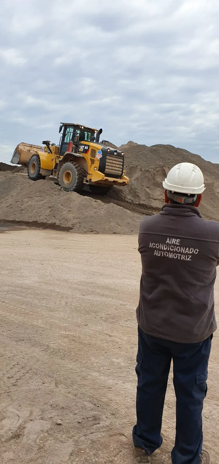 Cargador CAT 982L - Servicio