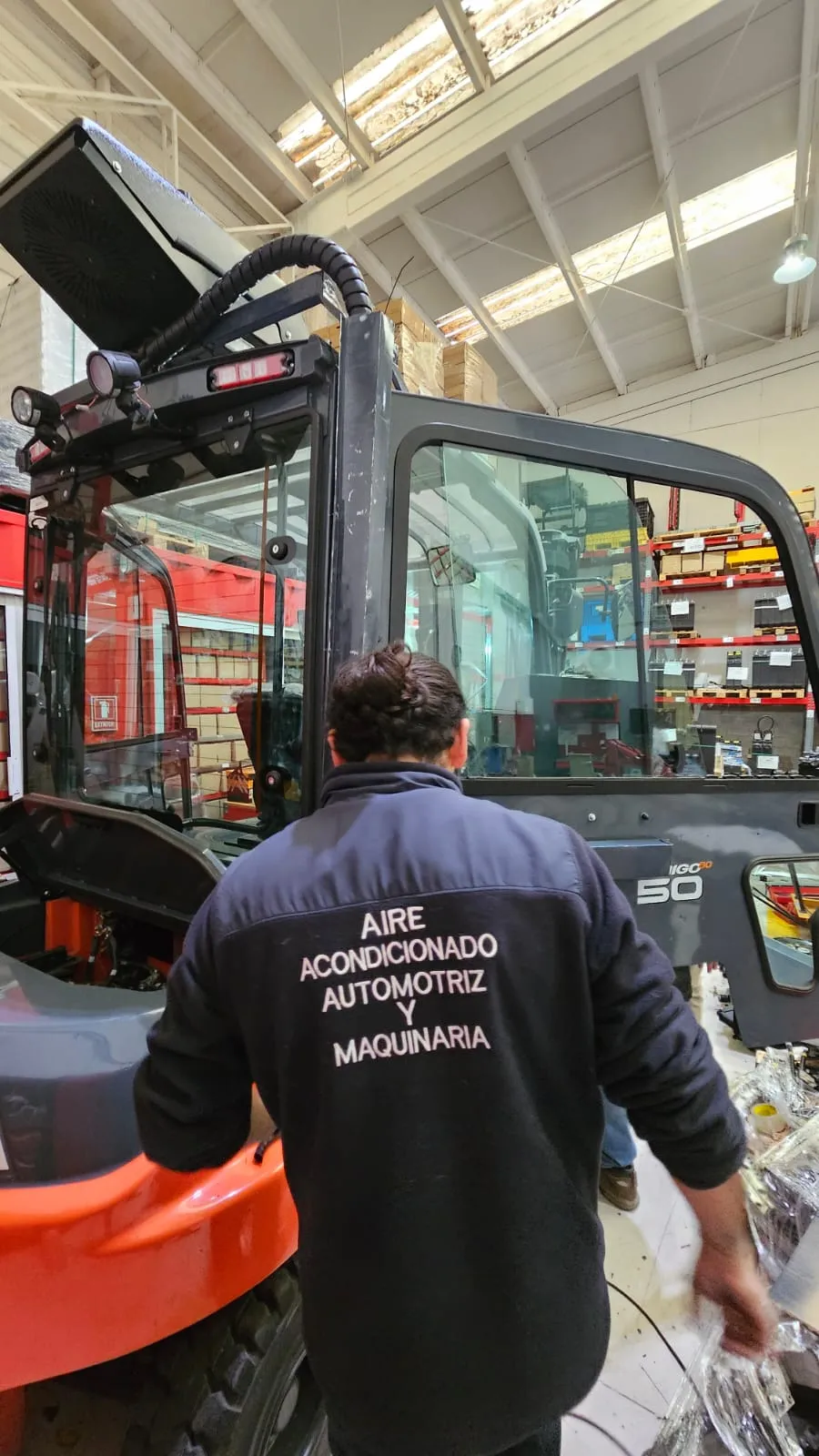 Excavadora LiuGong - Carga de A/C